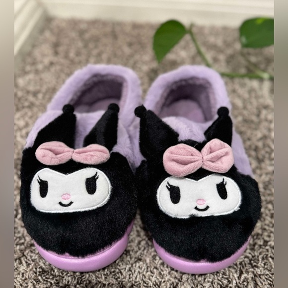 New Sanrio KUROMI size 6 BLACK PURPLE COLOR SO SOFT - Picture 4 of 6